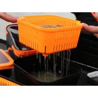 Guru Bait Box csalis doboz 1pint 0,57l